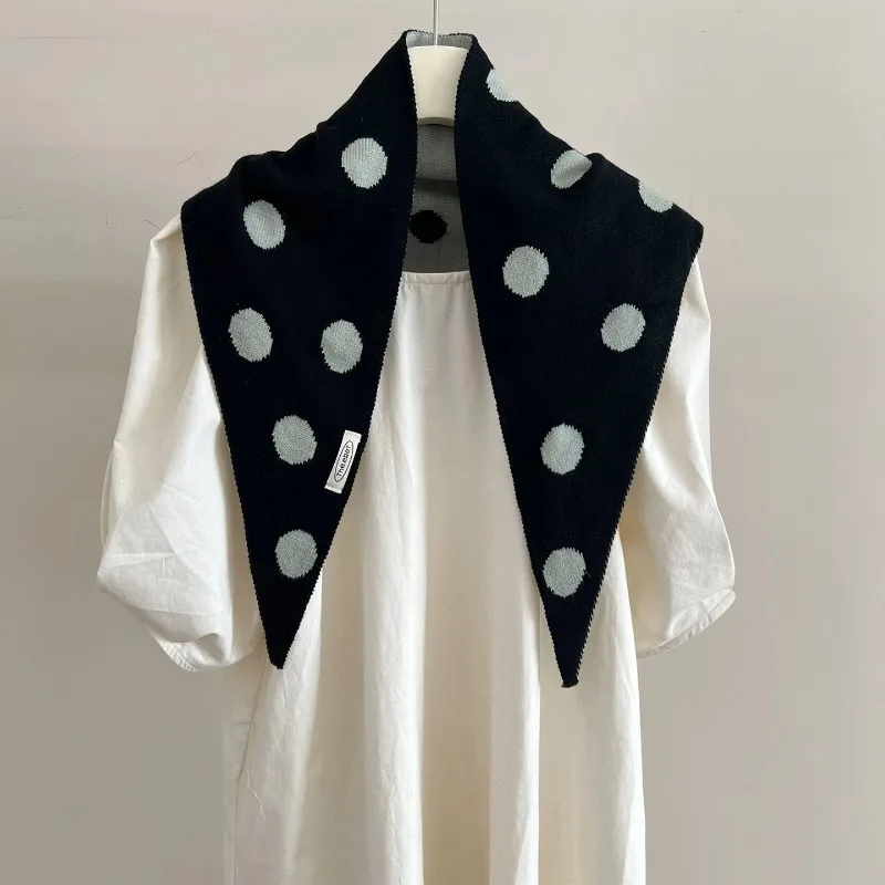 Koreanischer Nischen-Polka-Dot-Doppelseitiger Strickschal für Damen, Modischer Warmer Herbst- und Winterschal – Detail 4