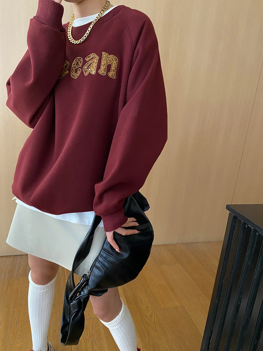 Autumn and winter women's casual solid color letter embroidery decoration round neck long sleeved loose sportswear