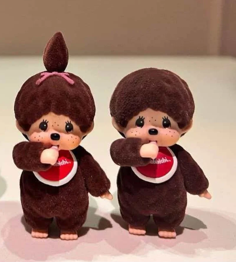 

В наличии флокированная кукла Mengqiqi, глухая коробка ручной работы, милое украшение для рабочего стола, любимые предметы для любителей игрушек, детские подарки-сюрпризы