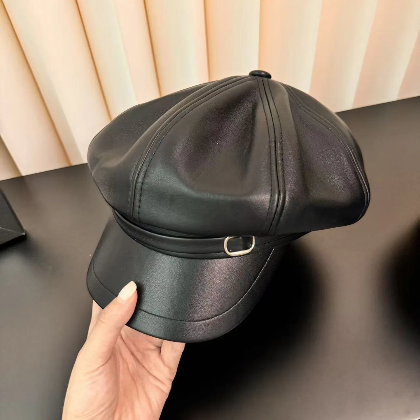 Faux Leather Octagonal Cap Women British Vintage Newsboy Cap Spring Autumn Fashion Flat Cabbie Hat Metal Buckle Streetwear