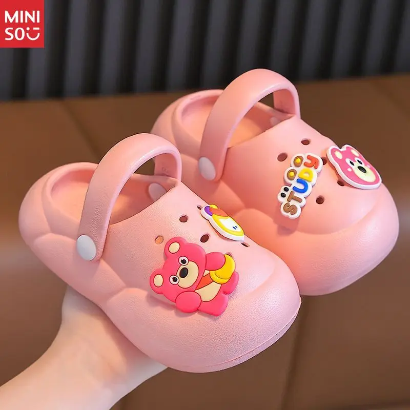 صنادل Miniso Cloud Comfort Kids Crocs Girls Summer، شباشب للأطفال في الأماكن المغلقة للأولاد مضادة للانزلاق ومغلقة من الأمام