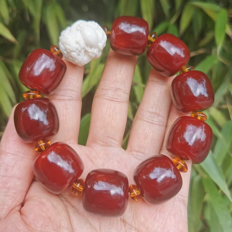 

Tibet Full Blood Yak Skull Bracelet Buddha Beads Women's Ornament