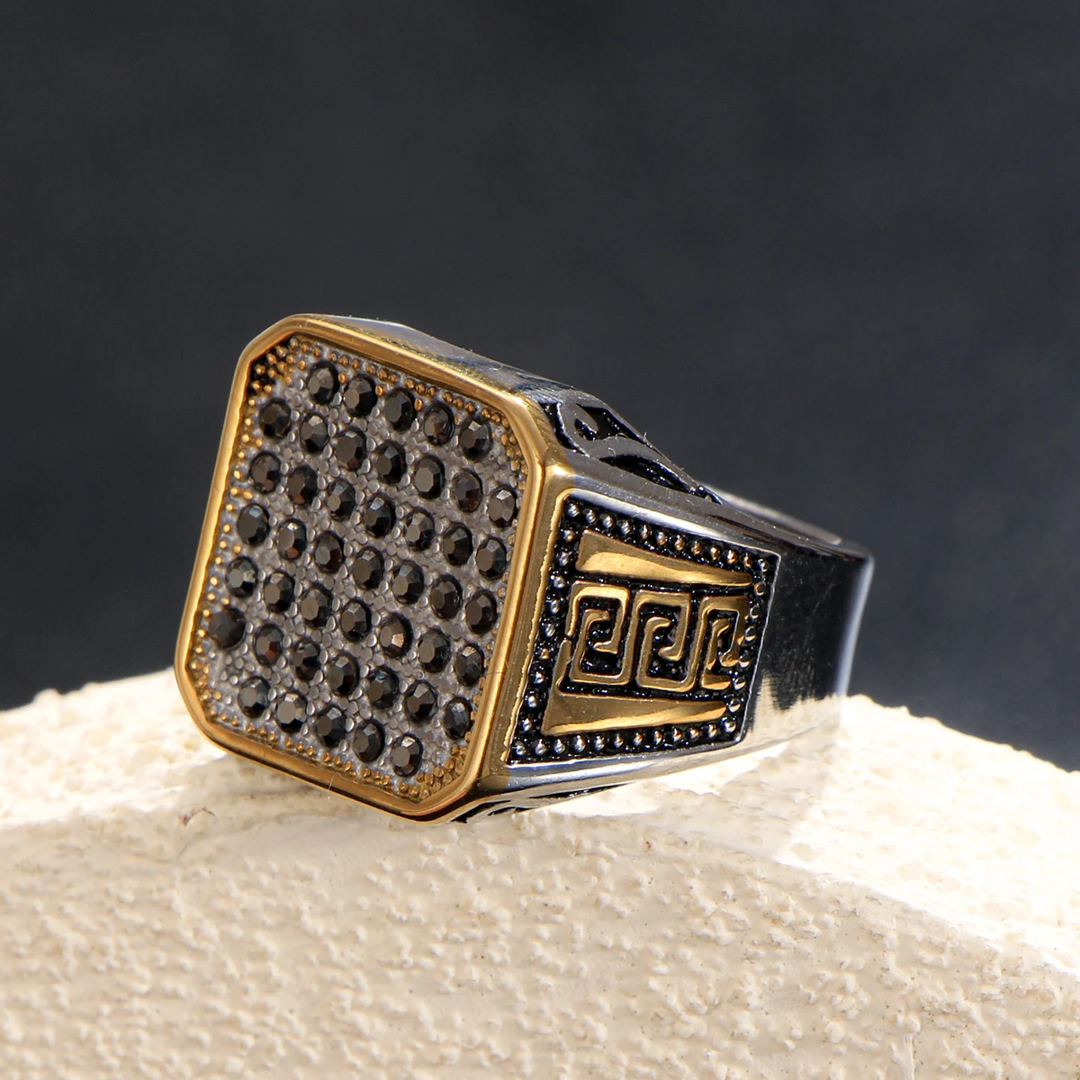 LNCHRAN Anillo de sello de circonita sintética negra chapado en oro y plata de acero inoxidable 316L para hombre, joyería vintage, regalo para hombre