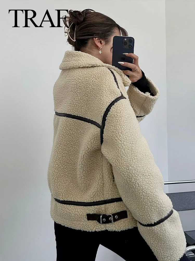 TRAF-chaqueta blanca de manga larga con bolsillos y cremallera para mujer, abrigo elegante con cuello vuelto, ropa de calle, moda de invierno