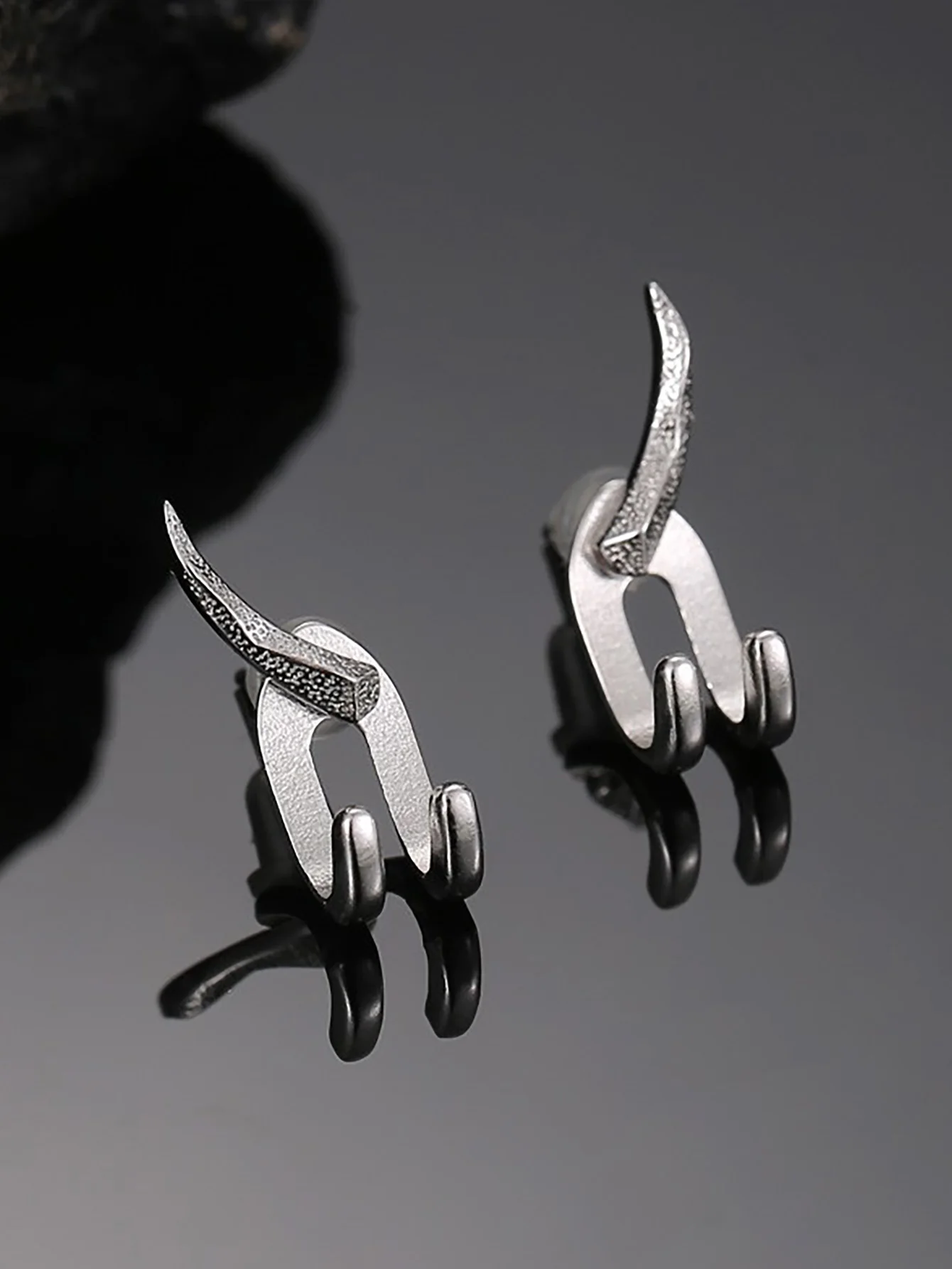 Silver Color Curved Hook Earrings for Women Men Punk Hip-hop Rock Simple Detachable Cool Chic Couple Fashion Jewelry Gifts image 5