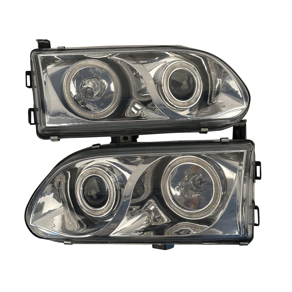 1 Pair Car Headlights For  Mitsubishi Delica L400   Automobile Headlamp 1998 Black And White