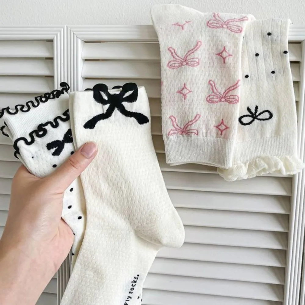 

Bow socks for girl spring and summer mid-tube socks kids girl thin wicking stockings black and white Instagram socks for girl