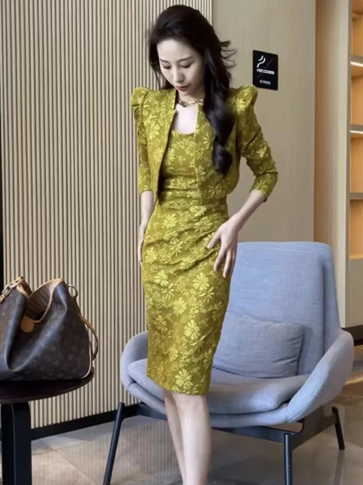 

Fashionable Long Sleeve Embroidered Halter Dress Set Women's Spring Autumn Style Strappy Skirt Ensemble Elegant Chic