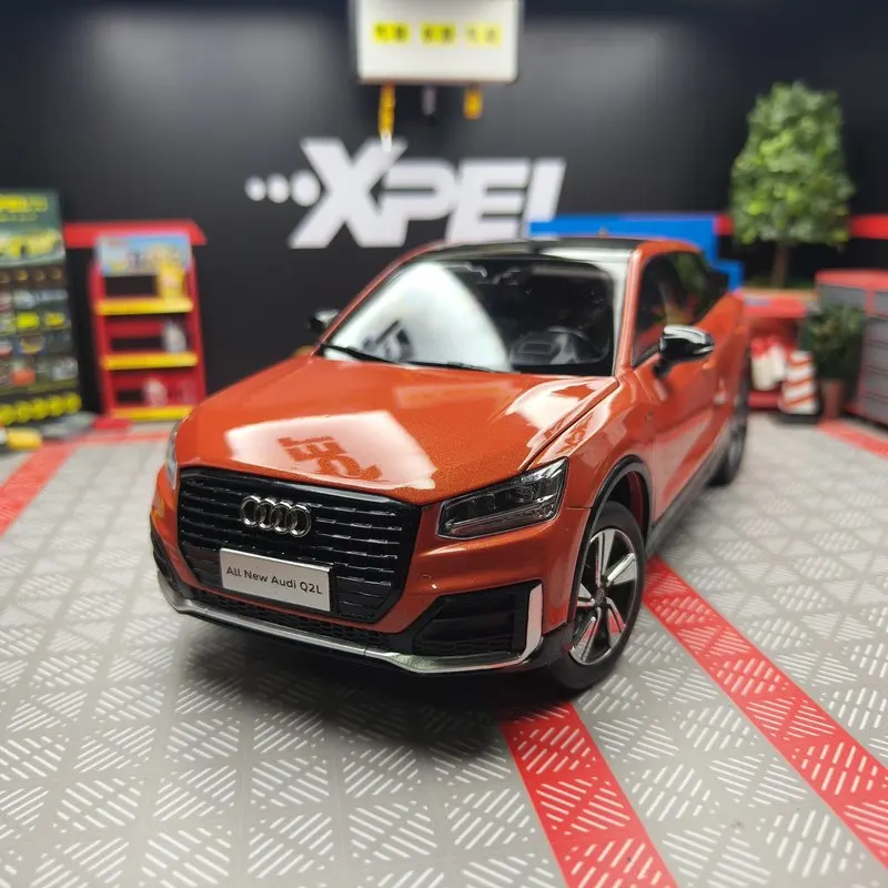 

FAW-Volkswagen Audi Q2L 1:18 Официально лицензированная модель из литого сплава с открывающимися дверями, детализированная копия компактного внедорожника