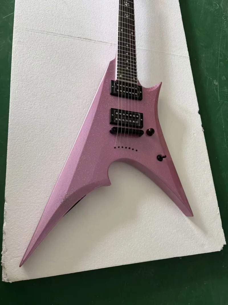7-string special-shaped  guitar,  rosewood fingerboard , strings pass through the body, finished with shiny ，Free delivery