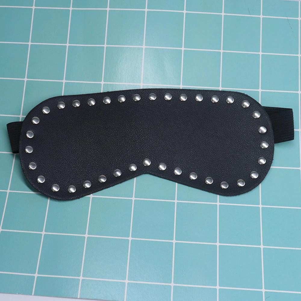 Dunkler Stil Nieten Leder Augenmaske Edgy Cool Party Augenabdeckung Mode Outfit Foto Requisite Trendy Y2K Grunge Girl Accessoire