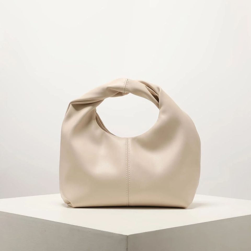  Stylish twist square bag, solid color top clutch bag, simple and versatile commut 