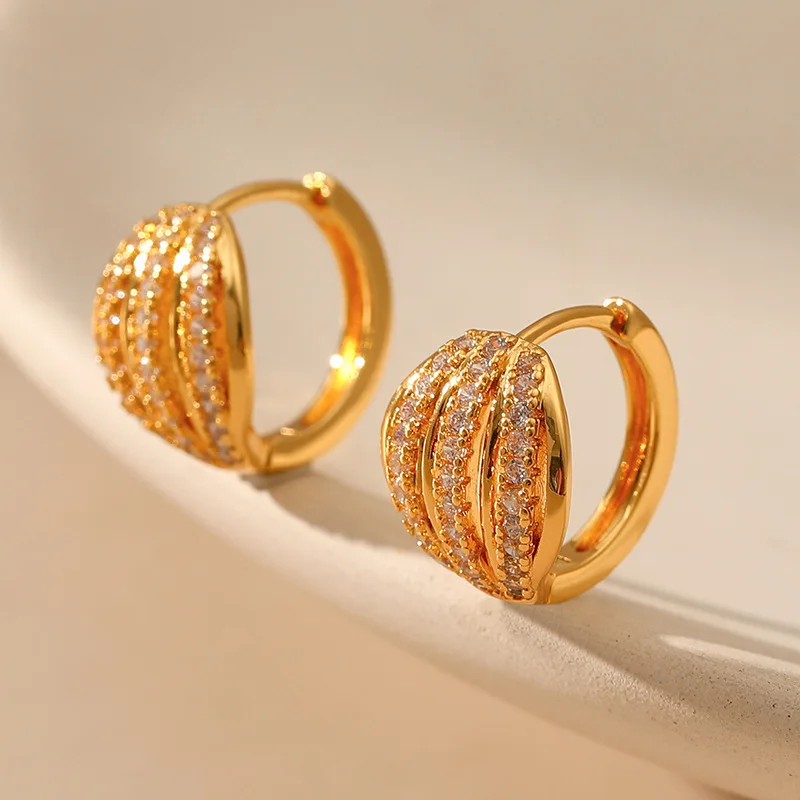 

Fashion Small Circle Women Ear Rings Exquisite 18k Gold Plated Hoop Earrings Inlaid White Cubic Zirconia Party Jewelry Accessory