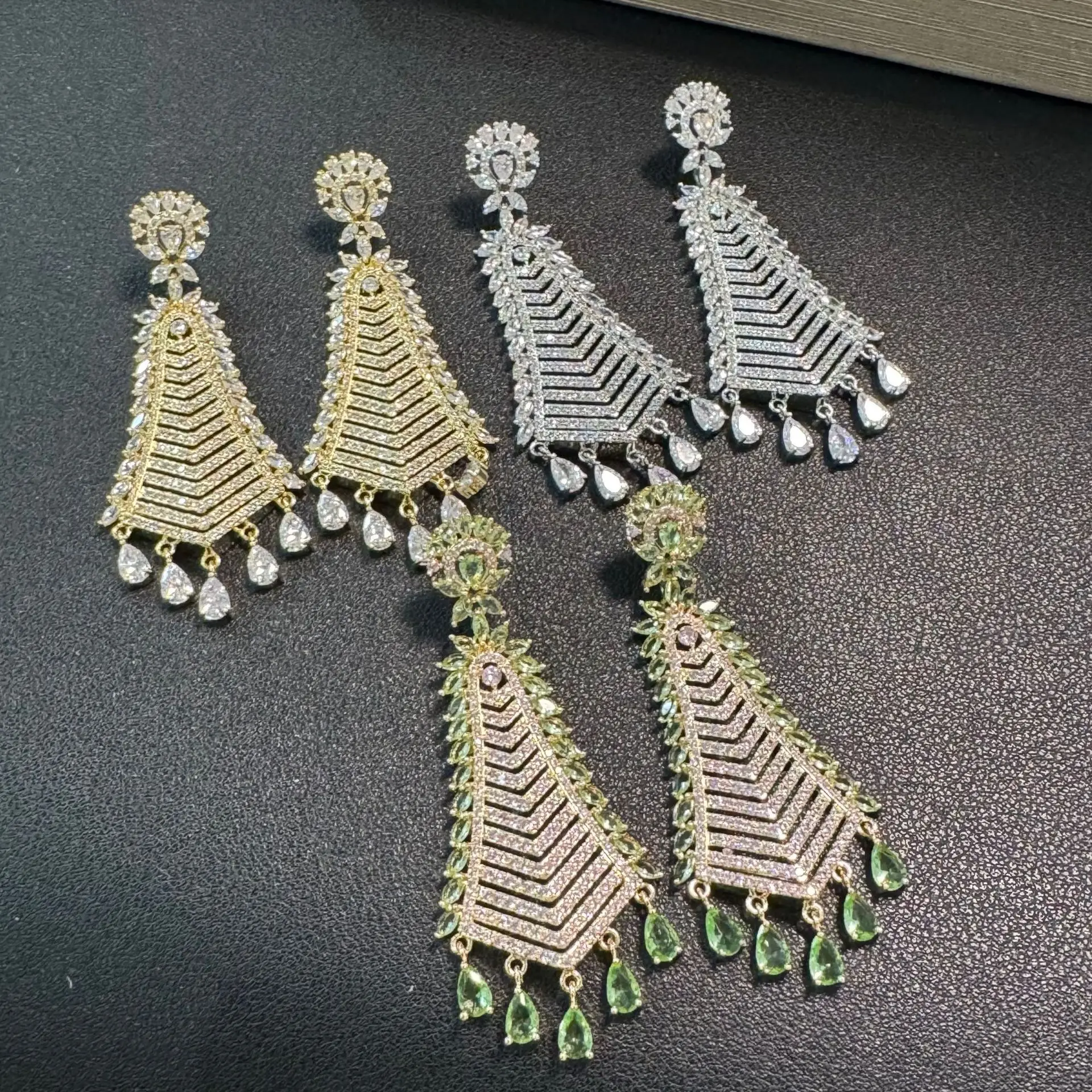 Sparkly Cubic Zirconia Dangle Earrings for Women Wedding Party Elegant Jewelry Gala Event Leaf Drop Earrings for Wedding