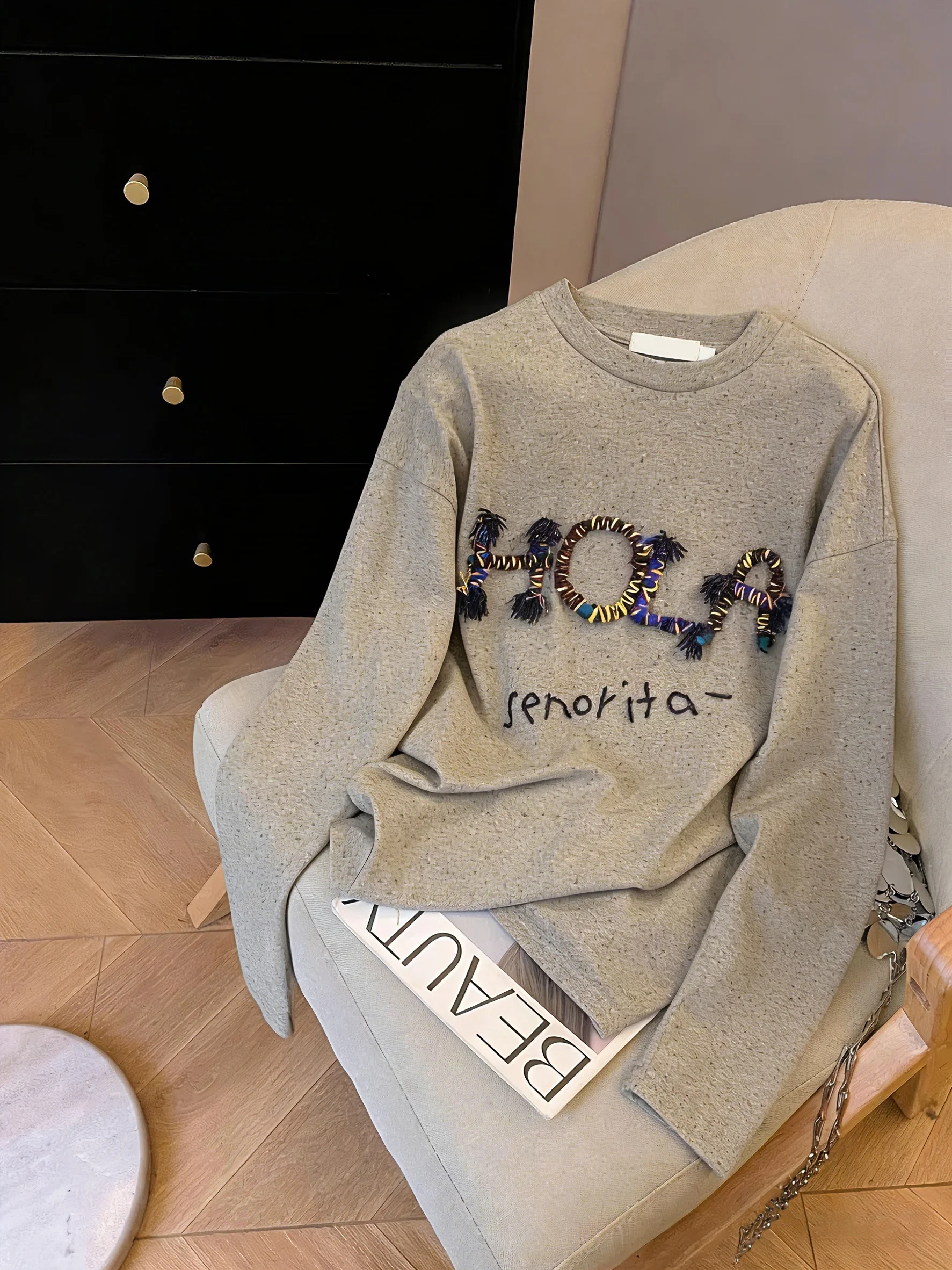 

Unique Letter Design Long Sve round Ne T-irt Women's Spring Autumn Loose Slimming Young-looking Top Casual Sle Polye...