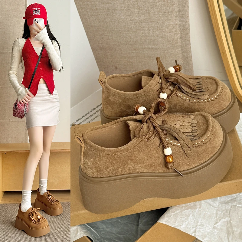 

2025 г. Женские модные высококачественные универсальные туфли на плоской подошве, летние новые трендовые спортивные кроссовки на платформе, повседневная обувь Женская Обувь