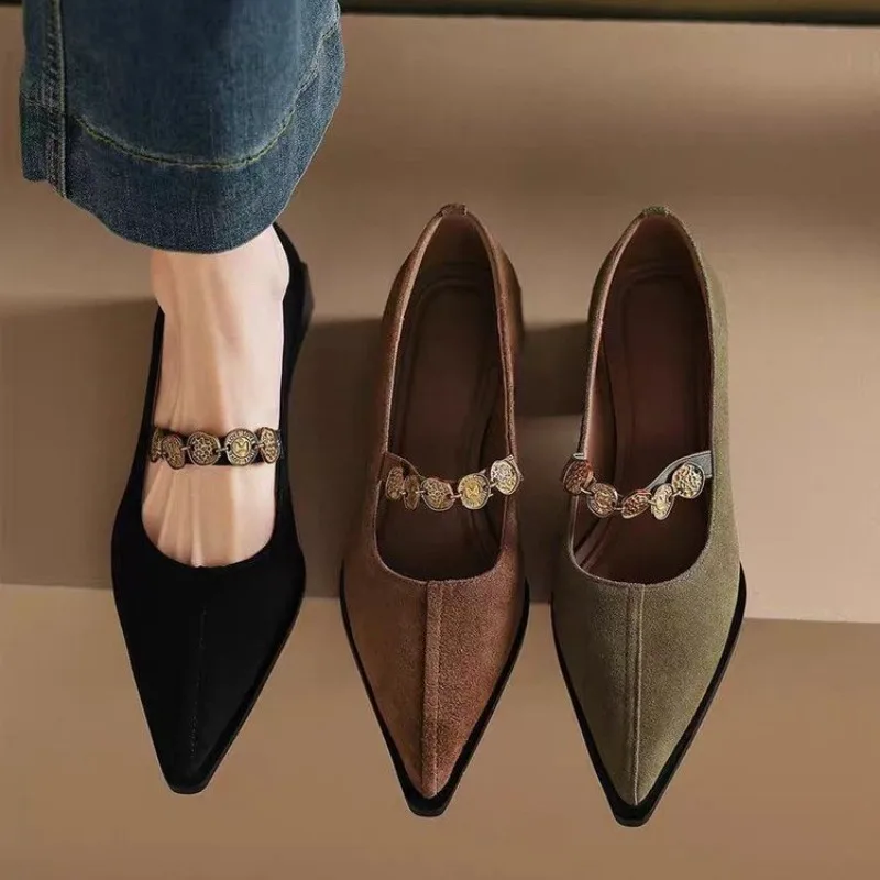 

Французские матовые туфли 2026 года с заостренным носком, на низком каблуке, в стиле ретро, с ремешком, из натуральной кожи, модель Мэри Джейн