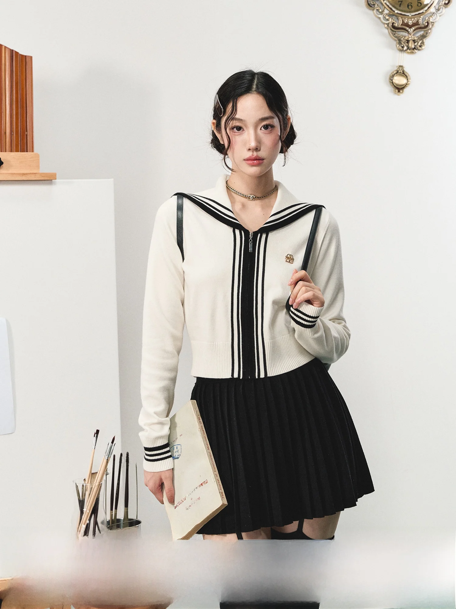 

Винтажный женский комплект из двух предметов: вязаный кардиган с воротником-стойкой и плиссированная юбка, в стиле преппи, с длинными рукавами, для осенне-зимнего сезона