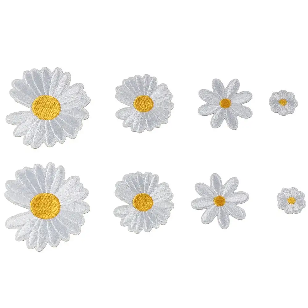 30PCS Daisy Flower Shape Iron On Patches,4 Sizes White Daisy Embroidered Patch Flower Delicate Embroidered Appliques For Clothes