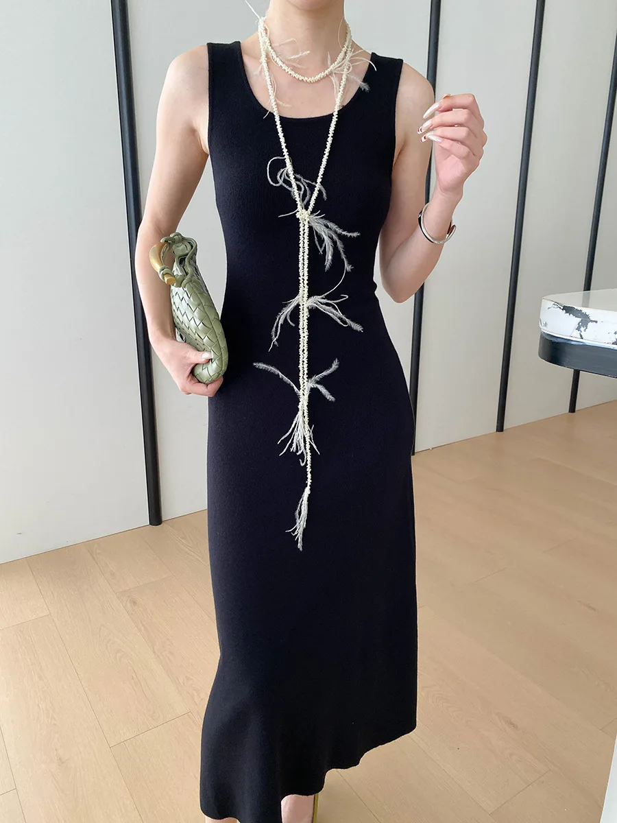Frühlings- und Sommerkleid für Damen, einfarbig, modisch, im Pendlerstil, schmal geschnittenes Strickkleid – Detail 17