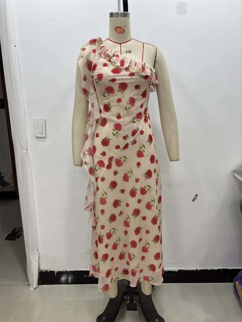 Keyanketian 2025 verão novo feminino romântico rosa impresso midi vestido estilo francês em camadas gola inclinada sem mangas rendas até vestidos