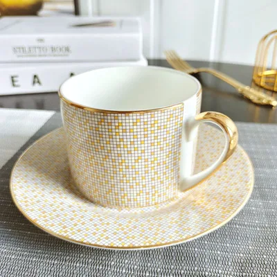 2022 New Elegant Top Grade Bone China Coffee Cup European Tea Cup Set and Saucer Afternoon Tea Coffee with Gift Bo