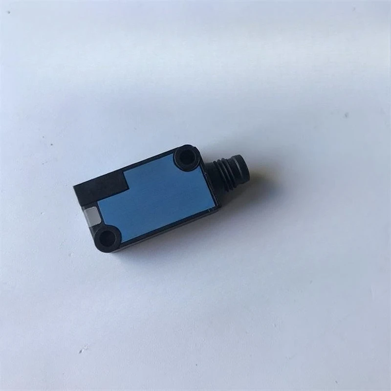 Proximity Sensor IQ10-03BPSKT0S 1055453 Normally Open PNP Sensing Switch Accessoire Voiture Sublimation Blanks