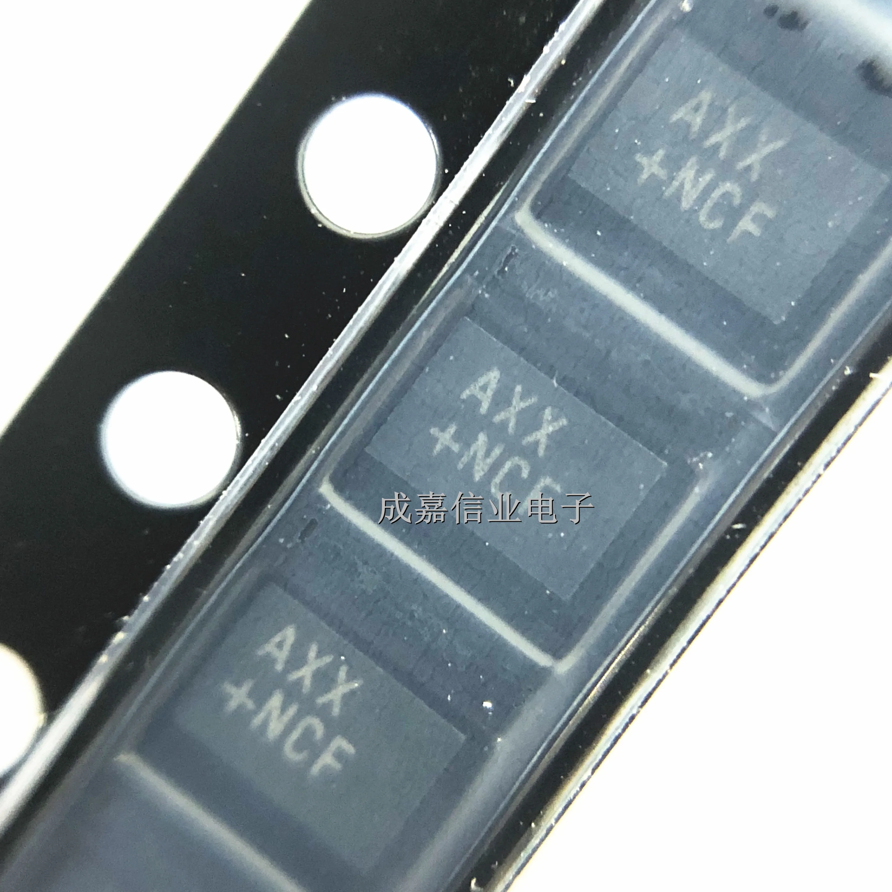 Régulateurs de tension de commutation AXX + T TDFN-10, 10 pièces/lot, convertisseur DC/DC synchrone