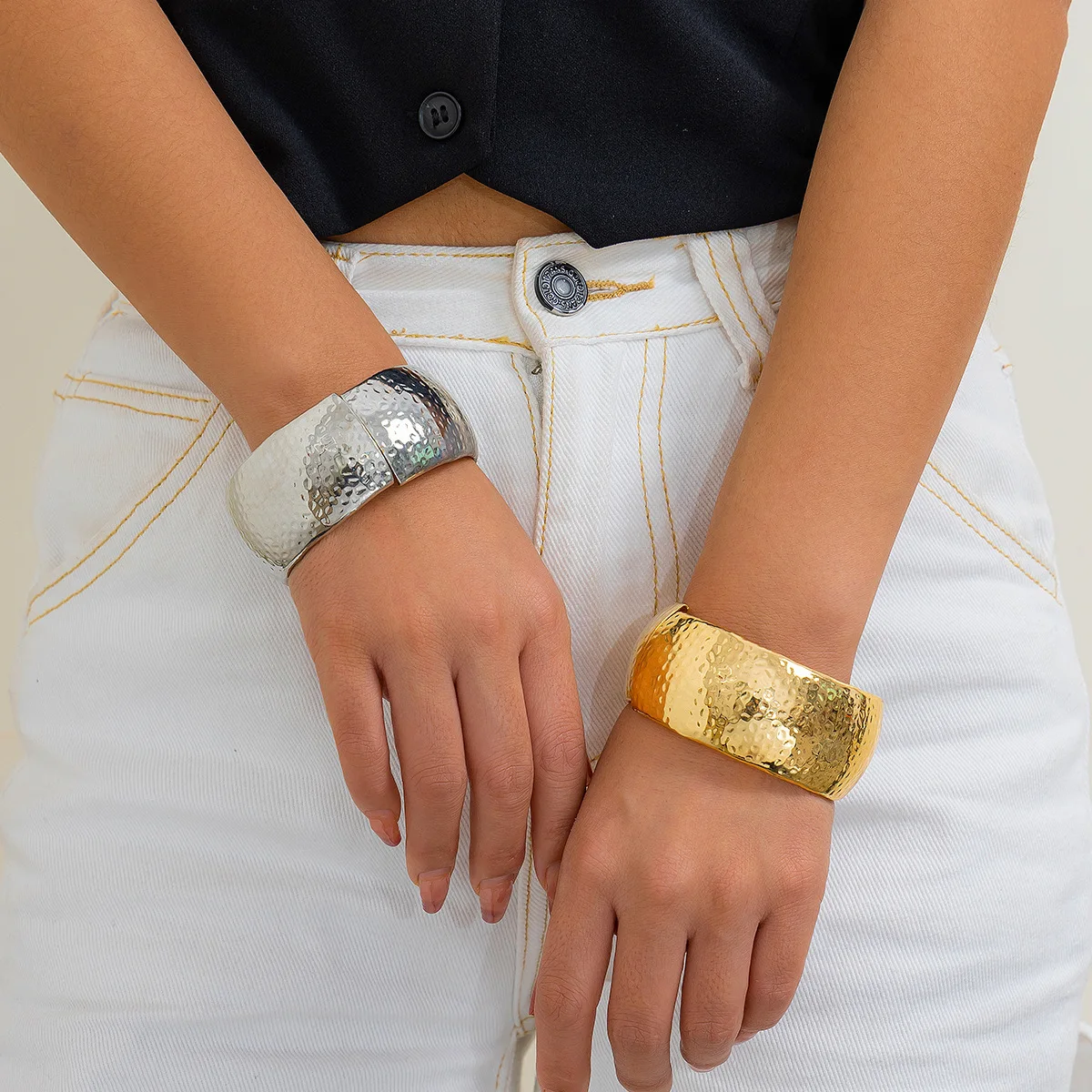 Vintage Punk Texture Wide Cuff Bangle Manchette Gold Plated Anti Allergic Metal Hiphop Exaggerated Bracelet Women Men Jewelry