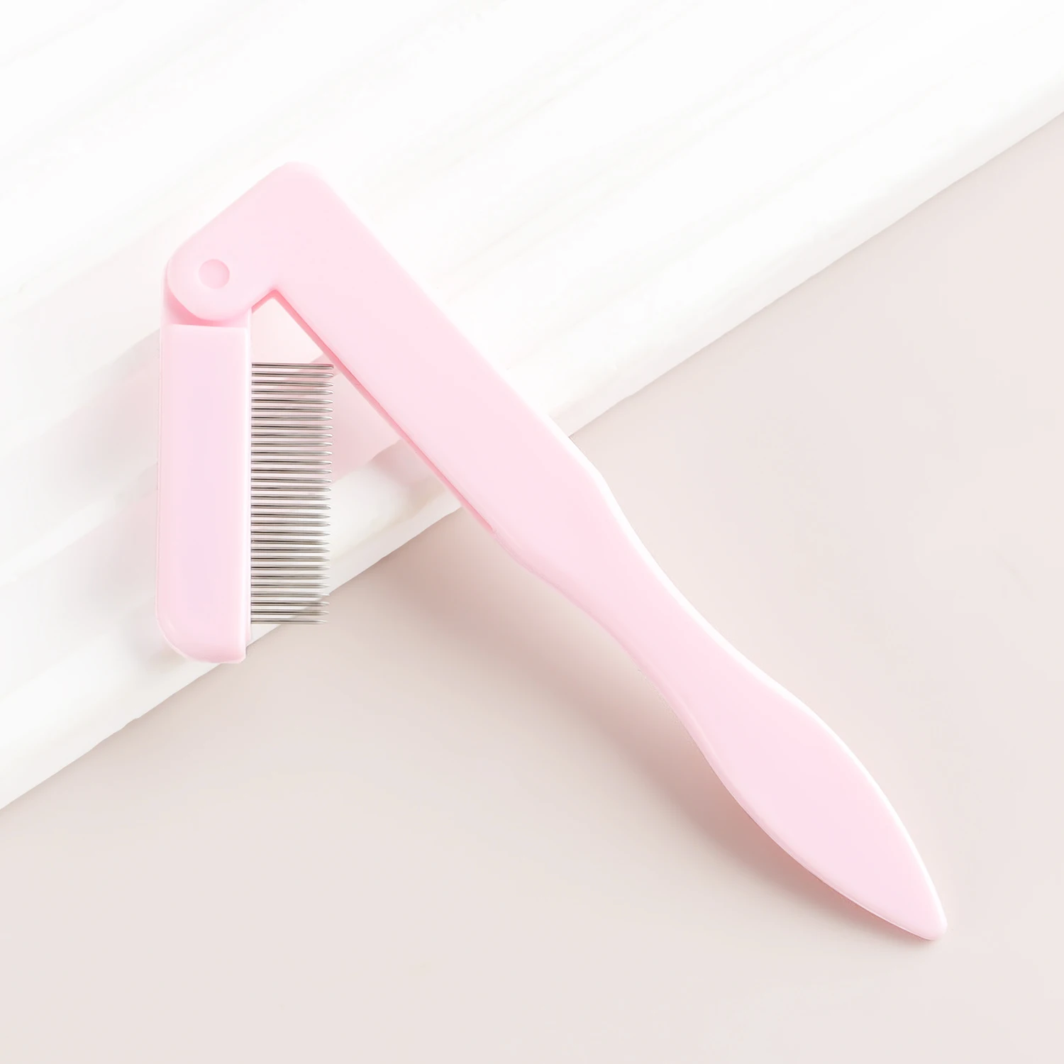 Strumento separatore ciglia Denti in acciaio Pettine per ciglia Sopracciglio Pieghevole Spazzola per ciglia con design Pettine per mascara per trucco occhi donna