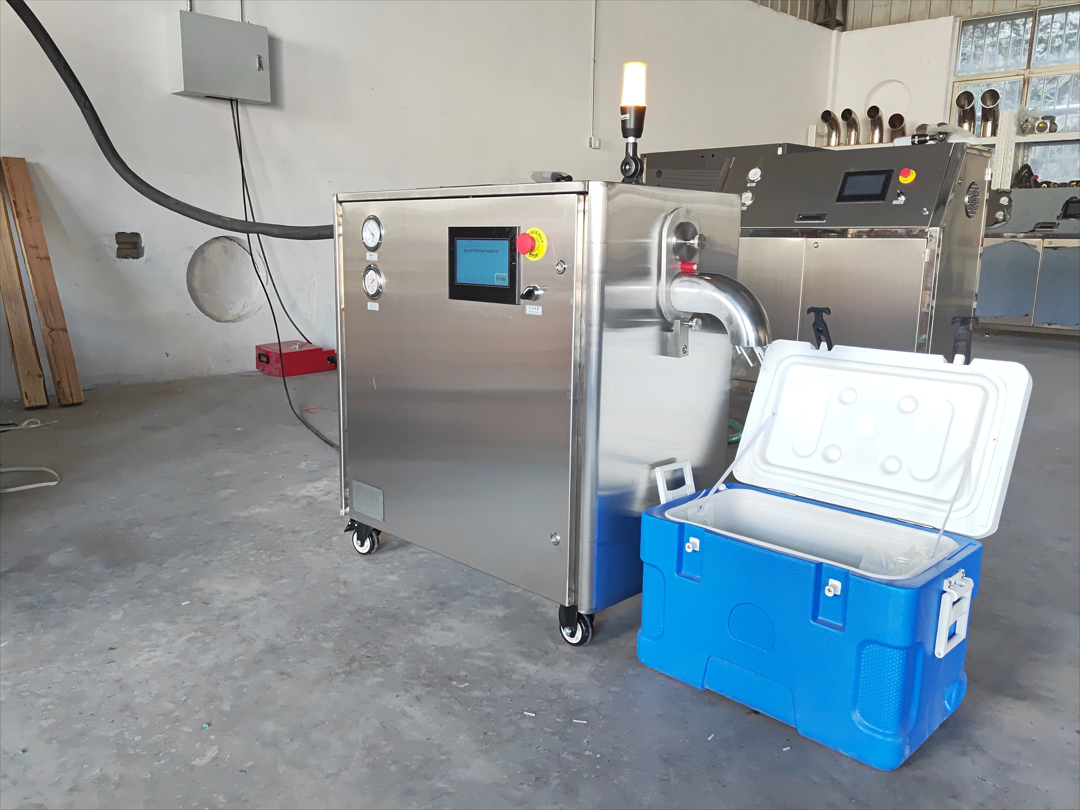 Cost-Effective  Dry Ice Maker Machine Dry Ice Pelletizer Machine Dry Ice Granulator For Industrial Cleaning