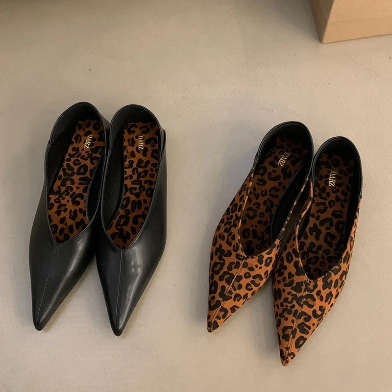 Jesienne płaskie buty damskie 2026, baleriny, lekkie, z noskiem w szpic, jednolite, codzienne mokasyny, panterka, mujer.