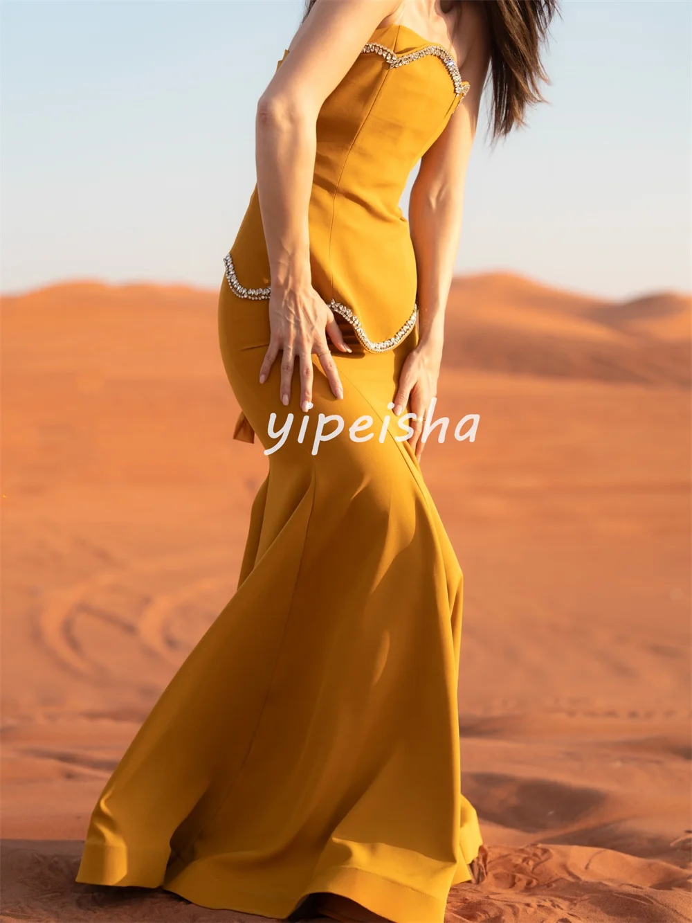 Maßgeschneiderte sexy Mode Jersey Falte Strass geraffte Meerjungfrau trägerlose lange Kleider Abendkleider hochwertiger chinesischer Stil