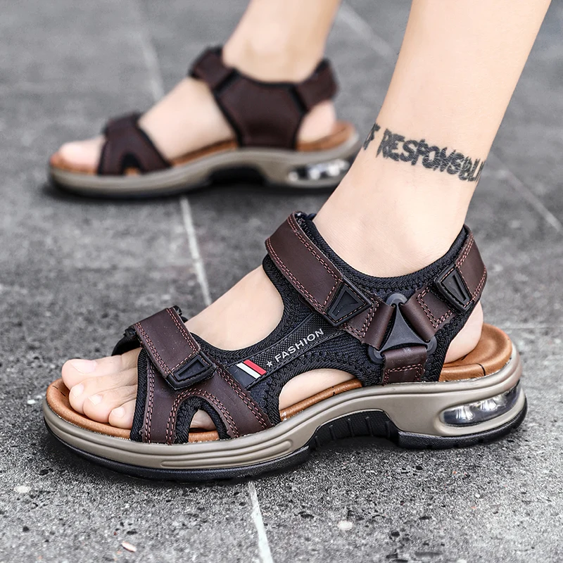 Mens Sandals High-quality Retro Style Leather Flat Walking Trekking Summer Slippers 2024 New Casual Beach Sandals for Men