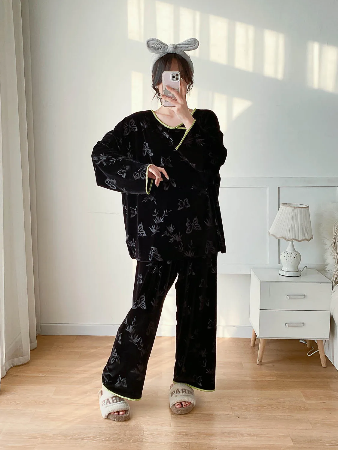 plus-size-sleepwear-comfortable-loose-fit-home-clothes-set-new-autumn-style-gold-velvet-women's-underwear-polyester-fabric