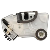 Actuador de cerradura de puerta delantera izquierda 69040-02470 para Toyota Hilux Corolla Camry Fortuner 2011- 2021 69040-02440 pieza de repuesto de coche