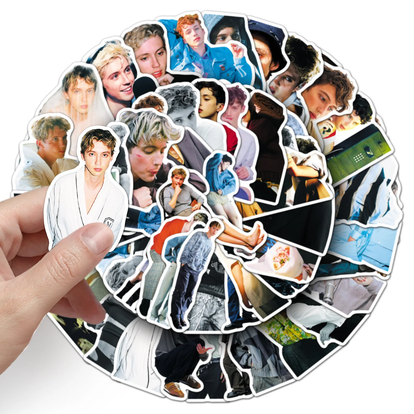 50 SZTUK Naklejek Troye Sivan Kreatywność Piosenkarz Aktor Graffiti Dekoracja DIY Notatnik Walizka Gitara Lodówka Telefon Naklejki Zabawka