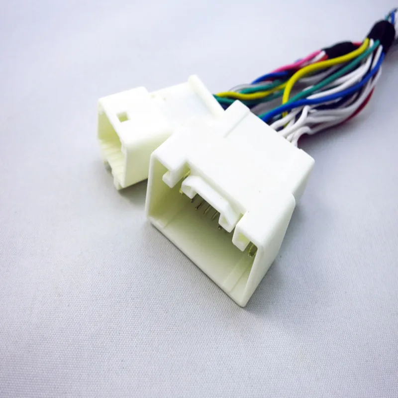 Yatour Wire 20pin to 6+6 Small Y cable Adapter For Lexus LS430 2001-2006 (YT-TOY20Y)