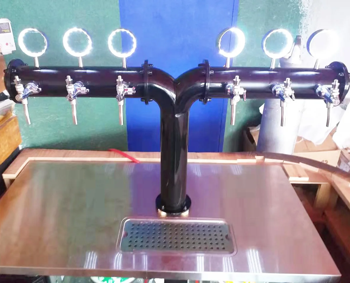 2025年トップセラー ファッション Y型 ブラックカラー ビールタワー、Yスタイル 6タップ バーパイプ