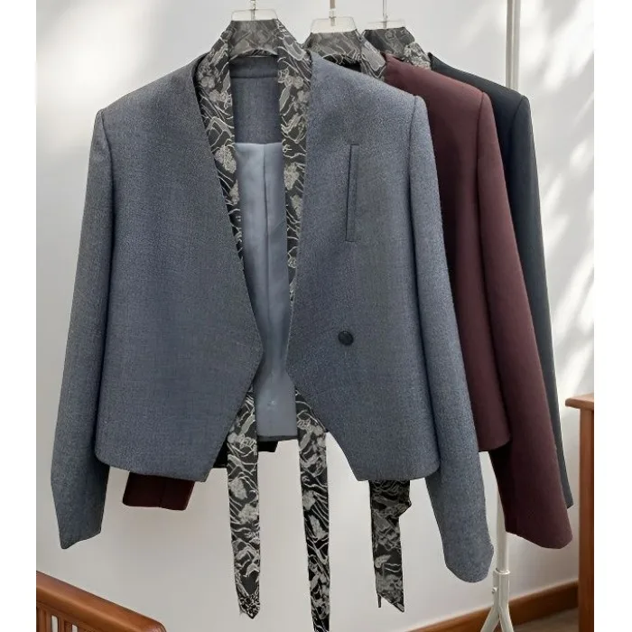 Hebe Style High Quality Personality Match Short Collarless Women's Suit Jacket 2026 New Fashion Versatile Polyester Fiber
