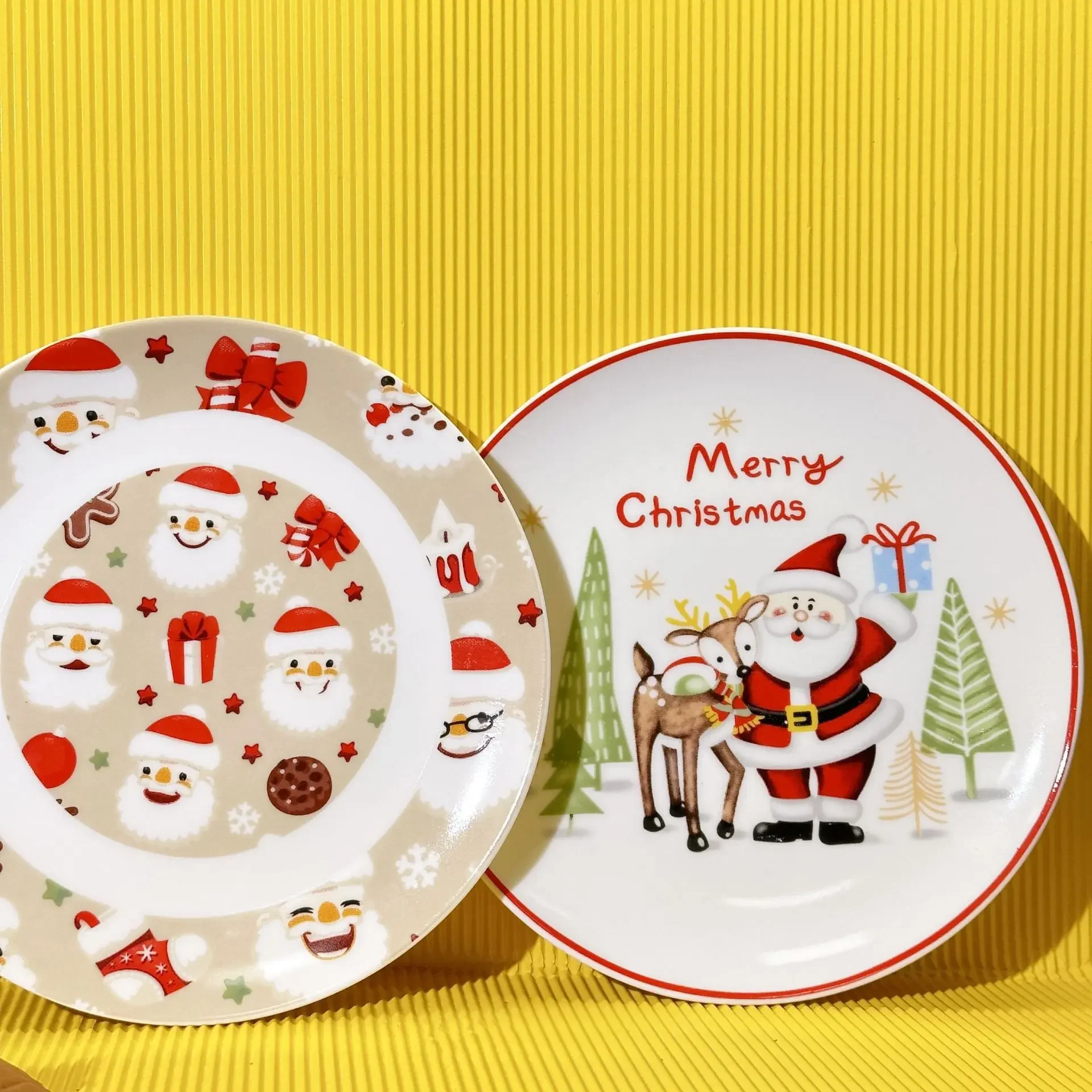 

7" Christmas Element Fruit Plate Cute Painted Dessert Plate Festive Atmosphere Decoration Tableware 2024 Dining Table Ornament