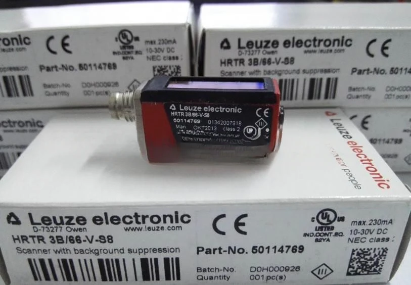 The diffuse mode photoelectric switch detects transparent and highly reflective objects HRTR 3B/66-V-S8