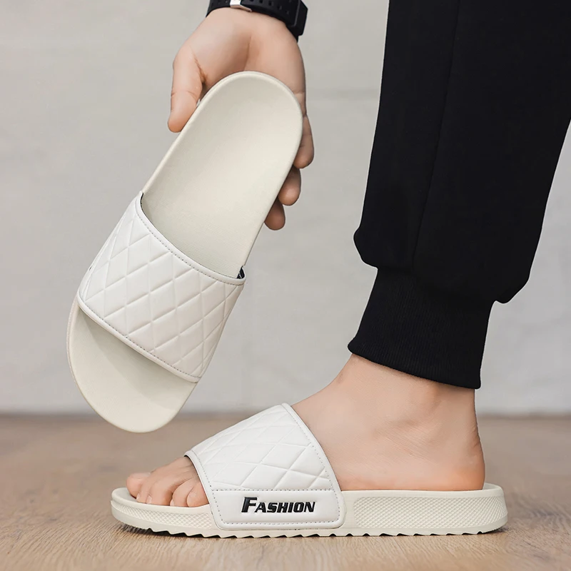 

Fashion Men's Slippers Comfortable Slides Indoor Outdoor Sandals Beach Men Casual Shoes Male Home Slippers Big Size Garden Shoes