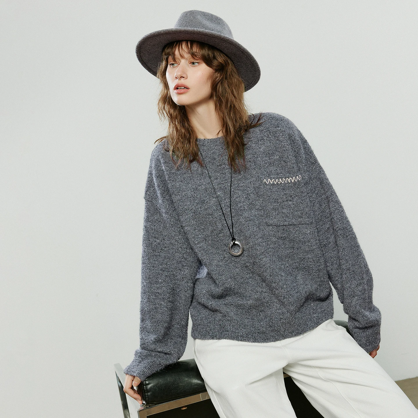 TOYOUTH سترات نسائية شتاء 2025 جديدة برقبة دائرية فضفاضة بكتف منسدل ملابس علوية محبوكة دافئة #4