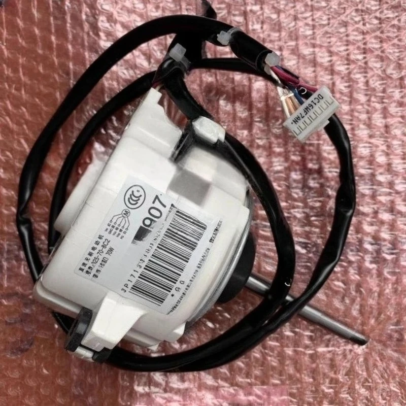 

Applicable to popular new Daikin air conditioning external fan motor KFD-325-70-8C2 Daikin 907 motor