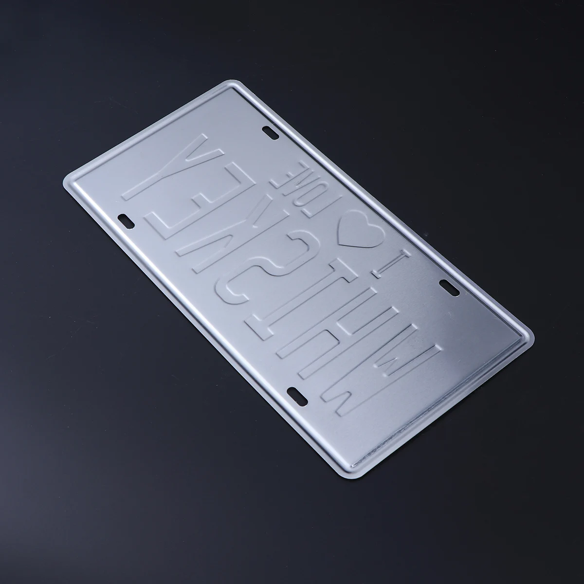 

Simple Truth Vintage Decorative Signs Tin Metal Iron Car Sign Painting for Wall Home Bar Coffee Shop (I LOVE WHISKEY)