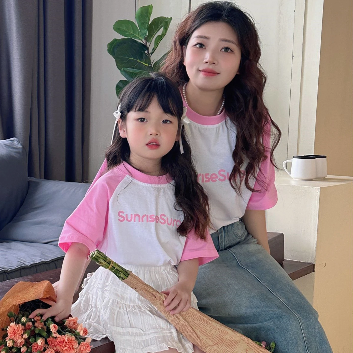 Mummy and Me Equal T-shirts Family Same Tee Shirt Mother Father And Daughter Son Matching Short Sleeve Tops Korean Women Clothes