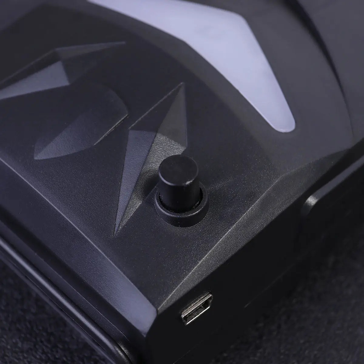 

Premium Side Suction Computer Radiator USB Laptop Cooler Efficient Quiet Cooling Sturdy Aluminum Construction Computer Case