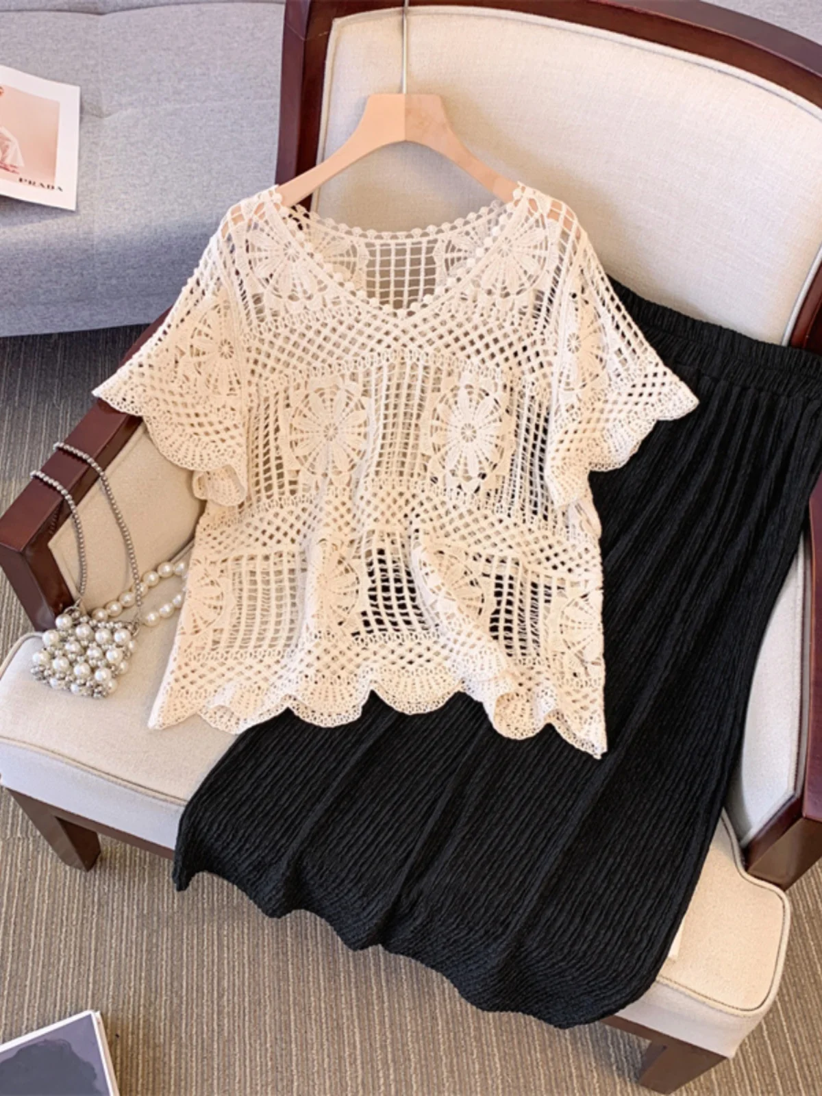 

Women's Lace Knitted Top And A-Line Skirt Set Summer Thin High Waist Slim Fit Two-Piece Fashion Ensemble Short Sleeve V-...