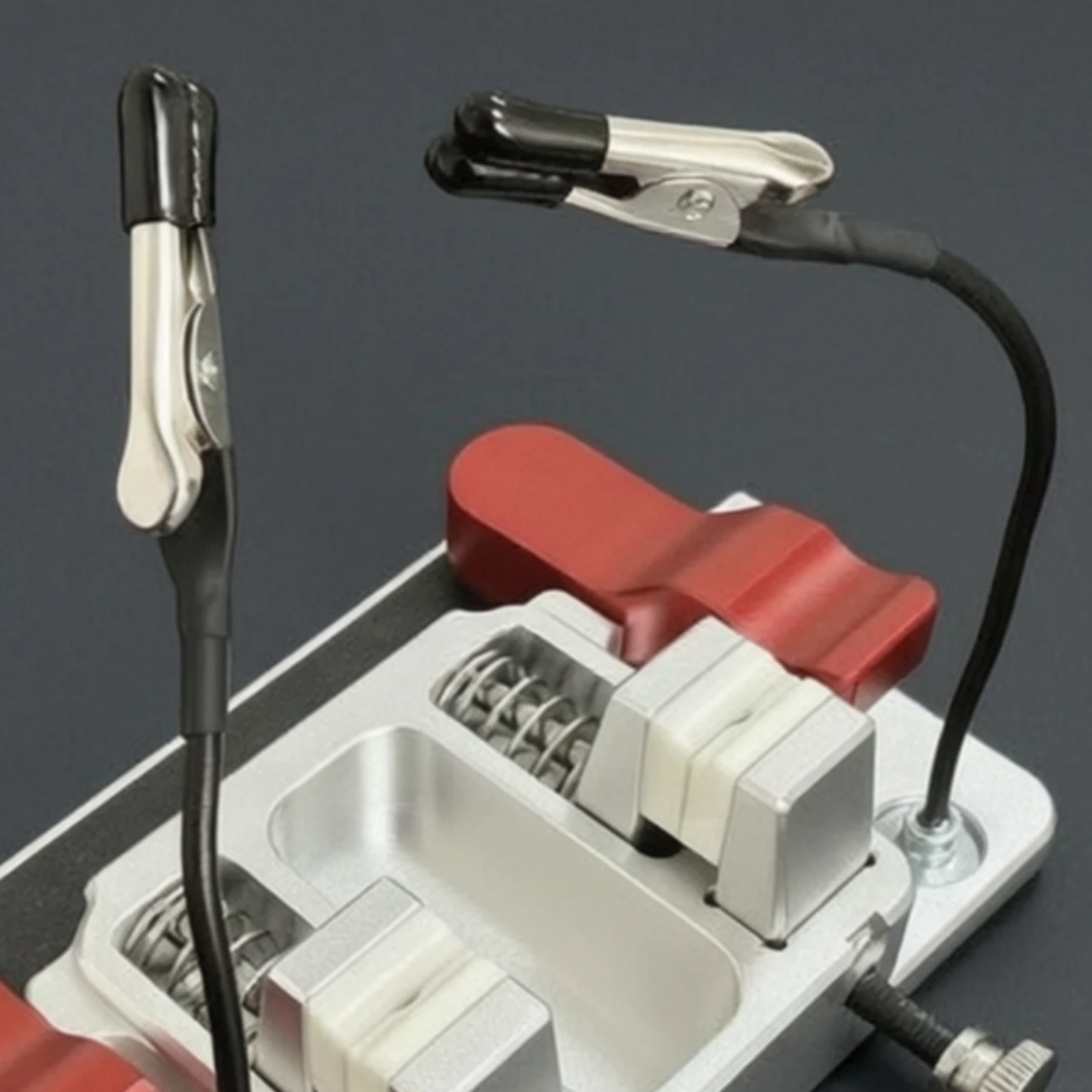 Wire Soldering Fixture Adjustable Soldering Clamp with Ceramic Blocks Wire Clamp with Ceramic Jaw Stable Stabilizing Holder